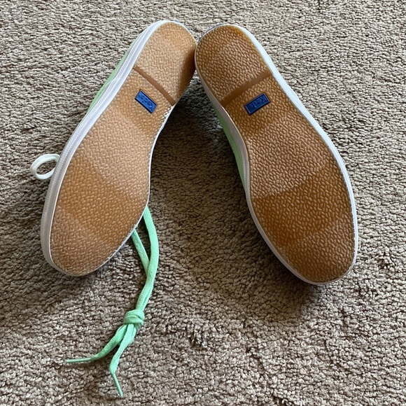 Keds Woman’s Mint Green Champion Brights Sneakers NWT - Picture 4 of 7